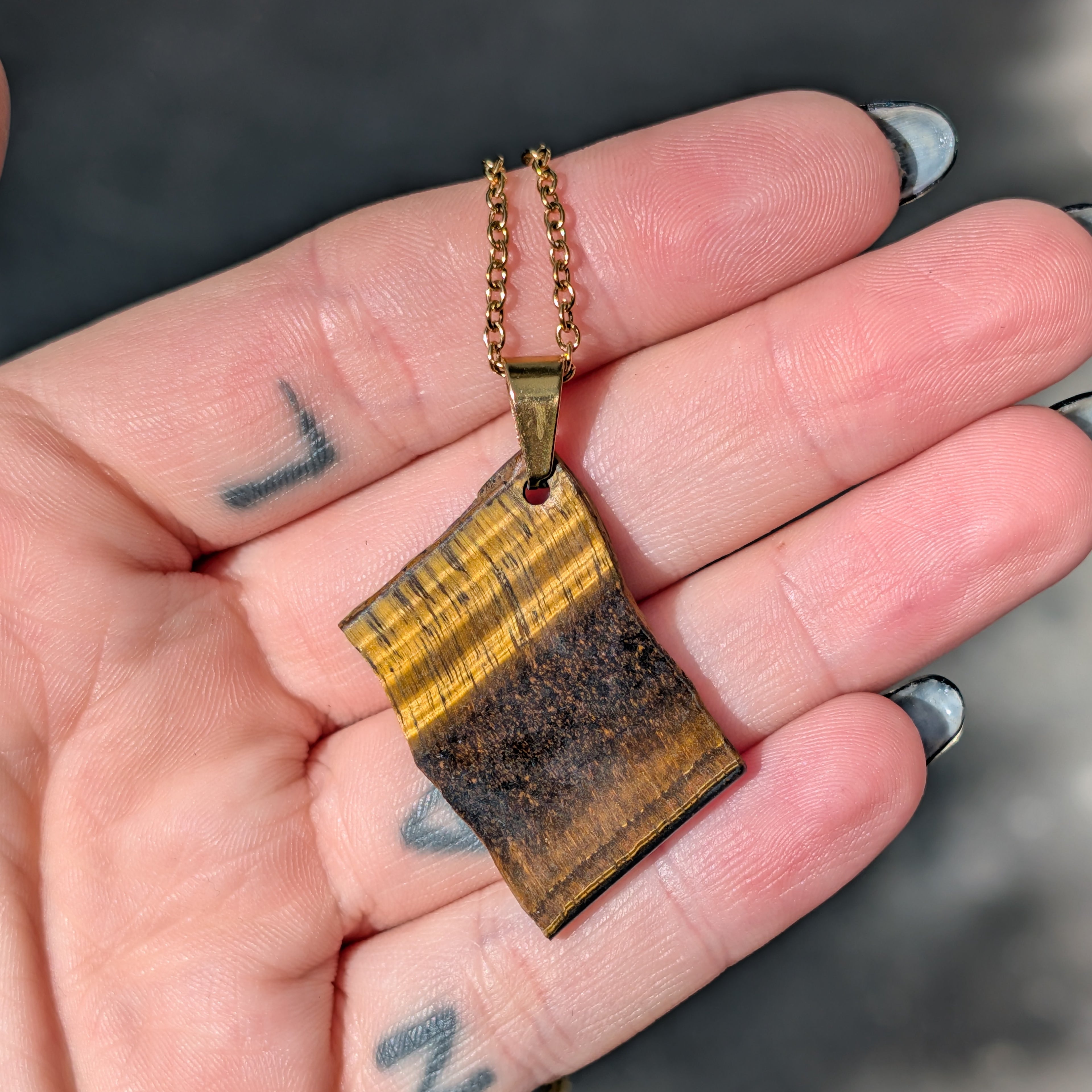 HUNT - Tigers Eye Slab Necklace