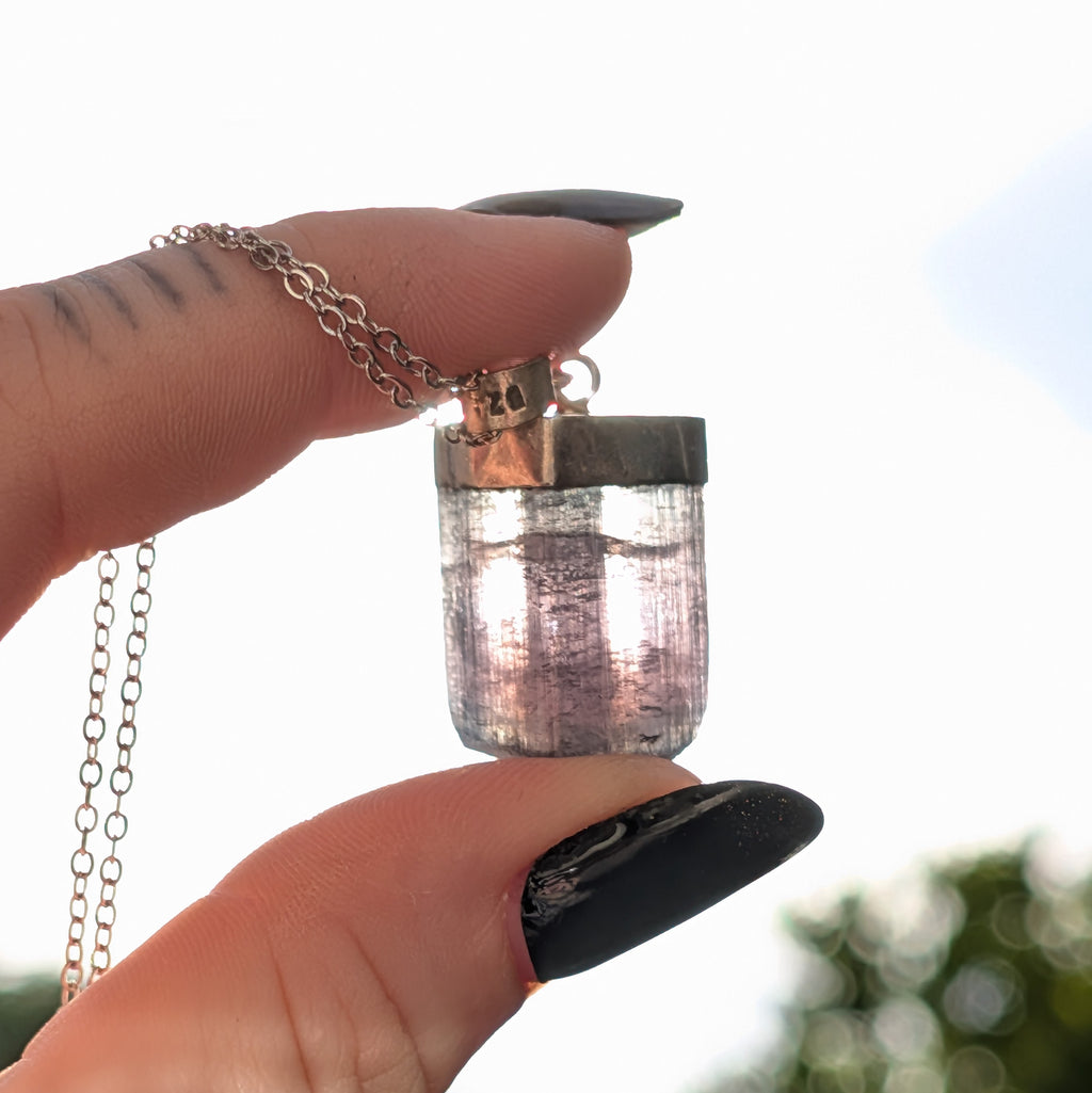 LILY - Tanzanite Necklace